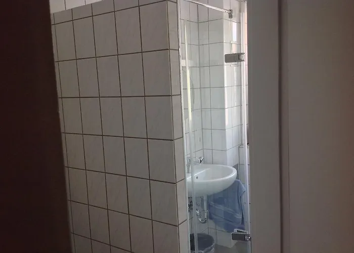 ゲストハウス ペンション リンデンガルテン *