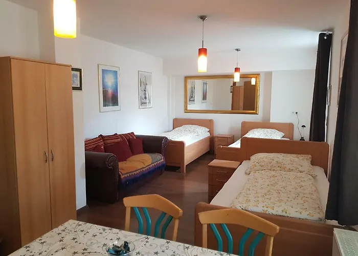 ペンション リンデンガルテン ゲストハウス ニュルンベルク