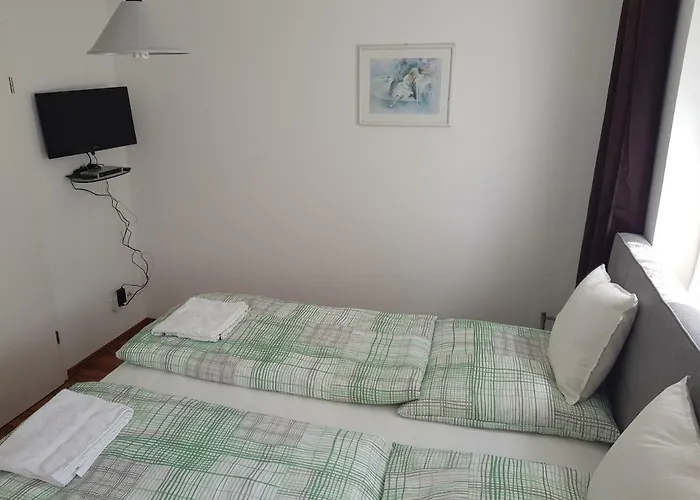 Lindengarten بيت ضيافة *